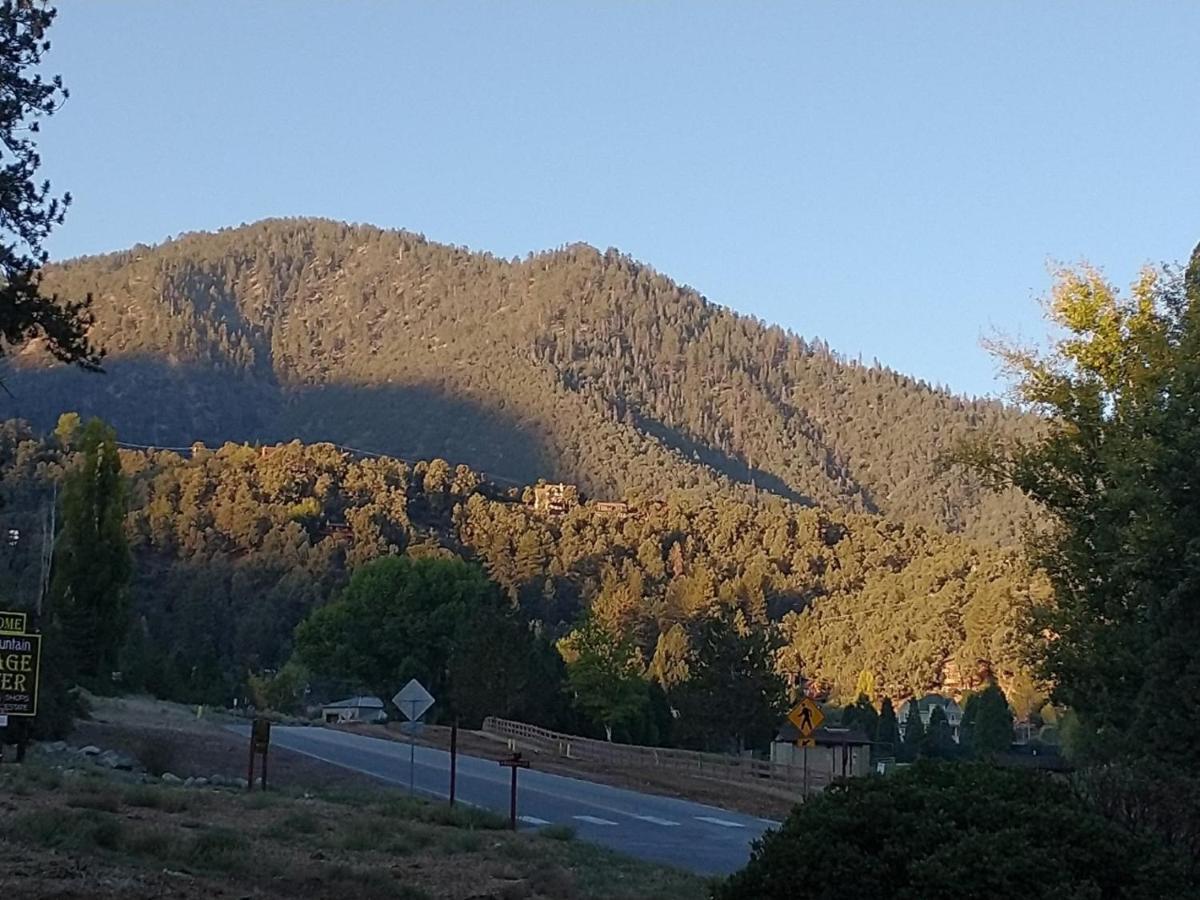 The Old Bear Bnb Pine Mountain Club Buitenkant foto