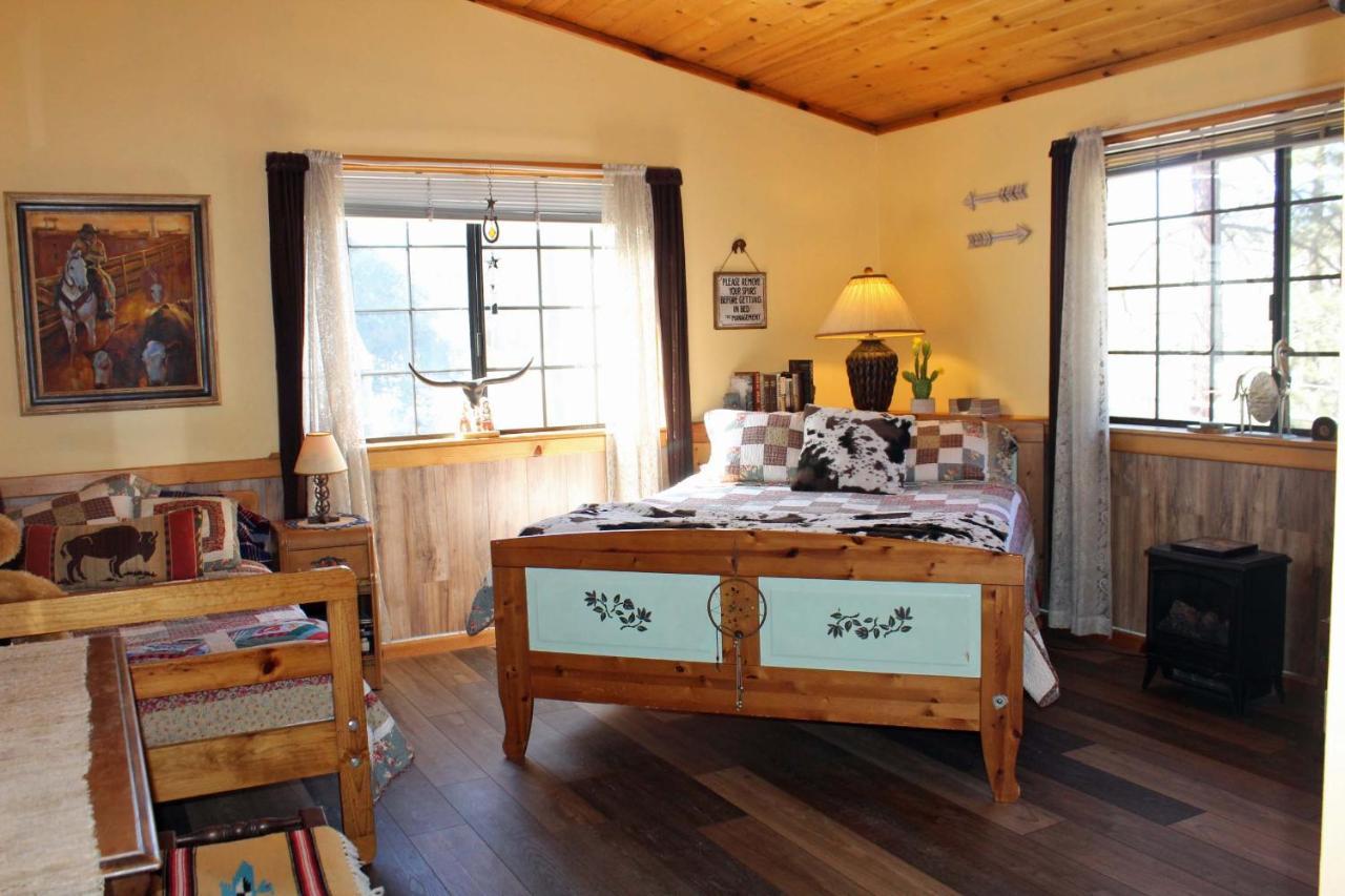 The Old Bear Bnb Pine Mountain Club Buitenkant foto